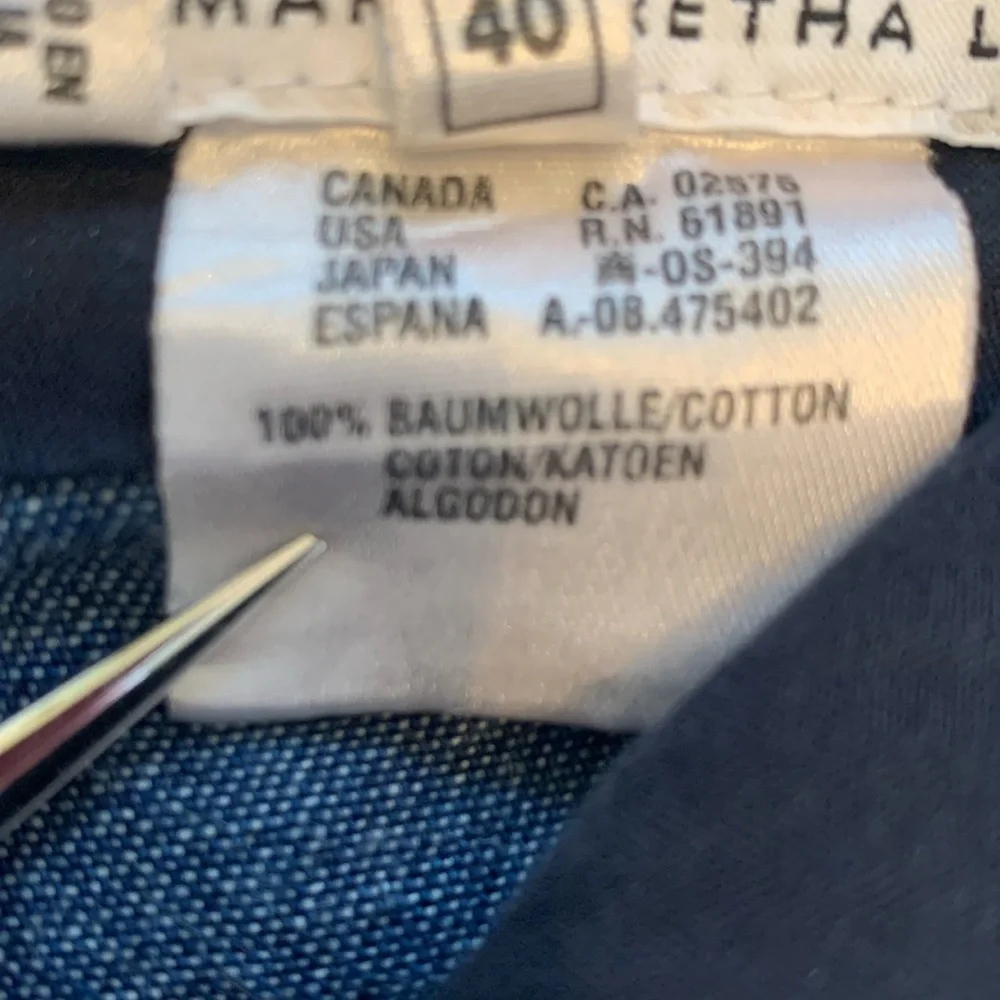 ESCADA jeans, 4 embroidered gold elephants on pockets, blue denim. 40 - Picture 14 of 17